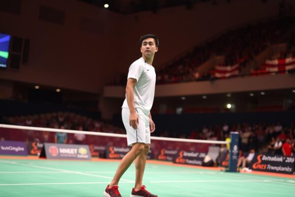 Hendra Setiawan Muncul di All England 2025, Latih Sabar/Reza